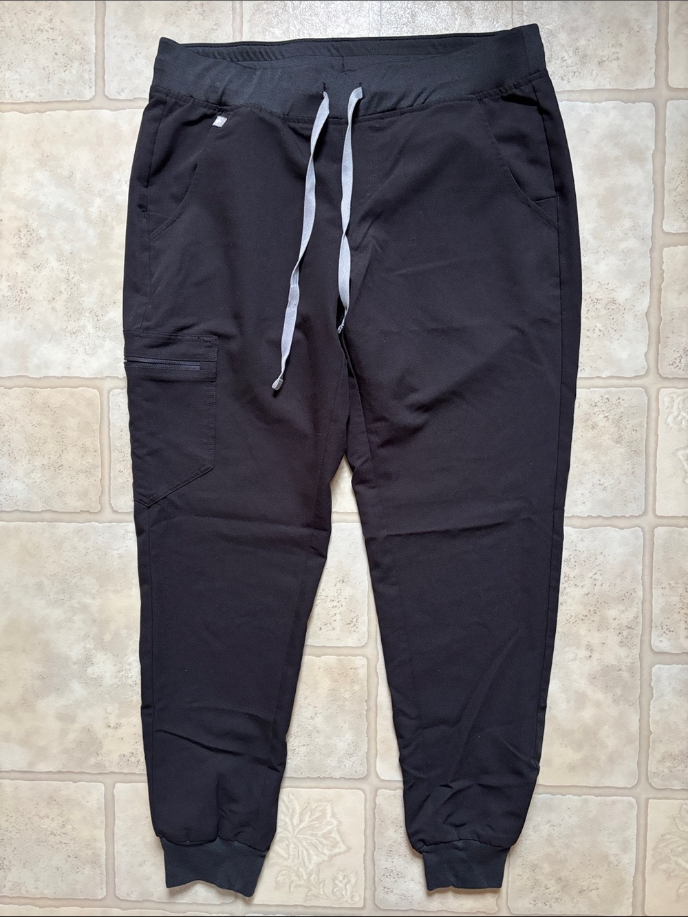 Women's Figs Techincal Collection Scrubs Zamora Joggers Black Size Medium